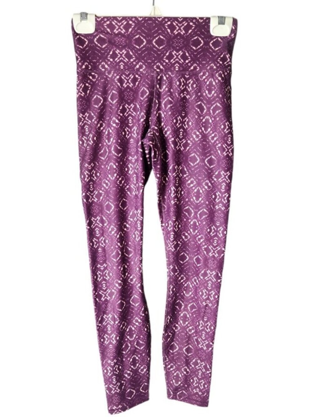 Nwt NEW Fabletics Size XS purple Excersize Pants